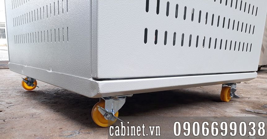 Chân đế tủ rack ECP 20U D600 có bánh xe